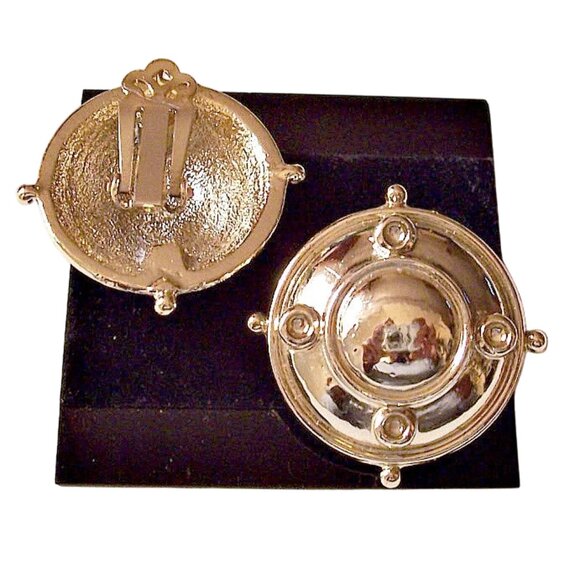 Porthole Dome Disc Clip On Earrings Gold Tone - Picture 4 of 5